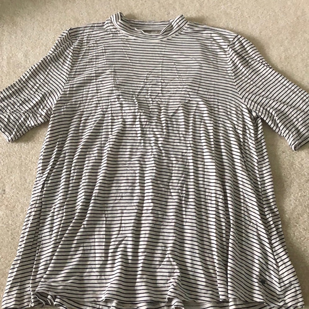 American eagle short sleeve top